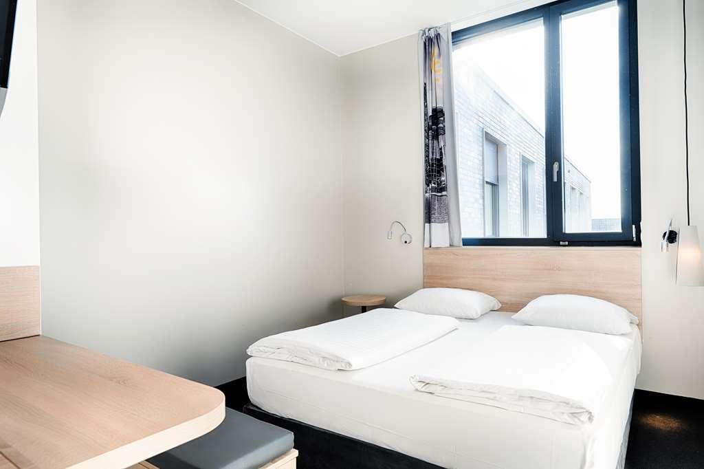 B&B Hotel Munchen Trudering Oberschleissheim Room photo